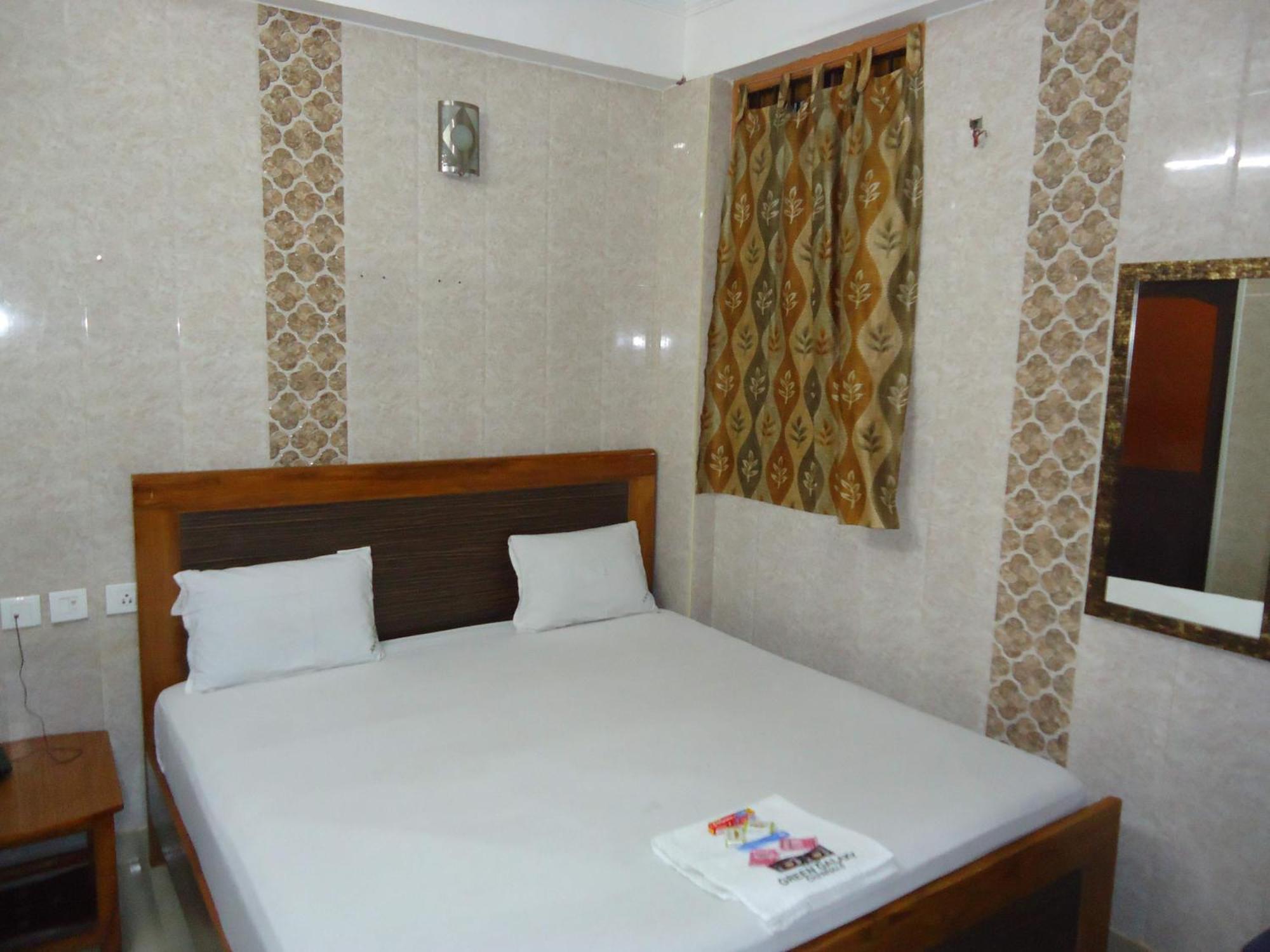 Sms Grand Inn Chennai Exterior photo